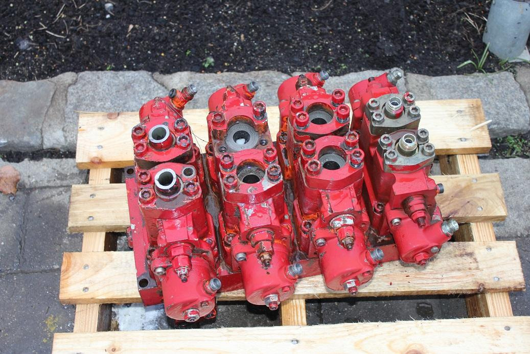 Atlas 1704 LC - Hydraulic valve for Construction machinery: picture 3 Atlas 1704 LC - Hydraulic valve for Construction machinery: picture 3