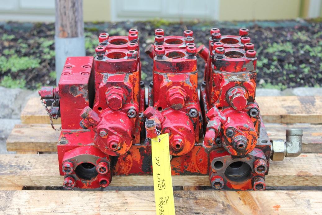 Atlas 1704 LC - Hydraulic valve for Construction machinery: picture 2 Atlas 1704 LC - Hydraulic valve for Construction machinery: picture 2