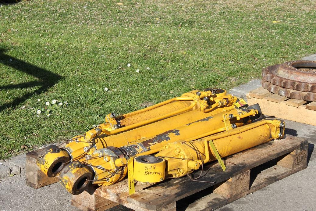Benmac 3.12R - Hydraulic cylinder for Construction machinery: picture 2 Benmac 3.12R - Hydraulic cylinder for Construction machinery: picture 2