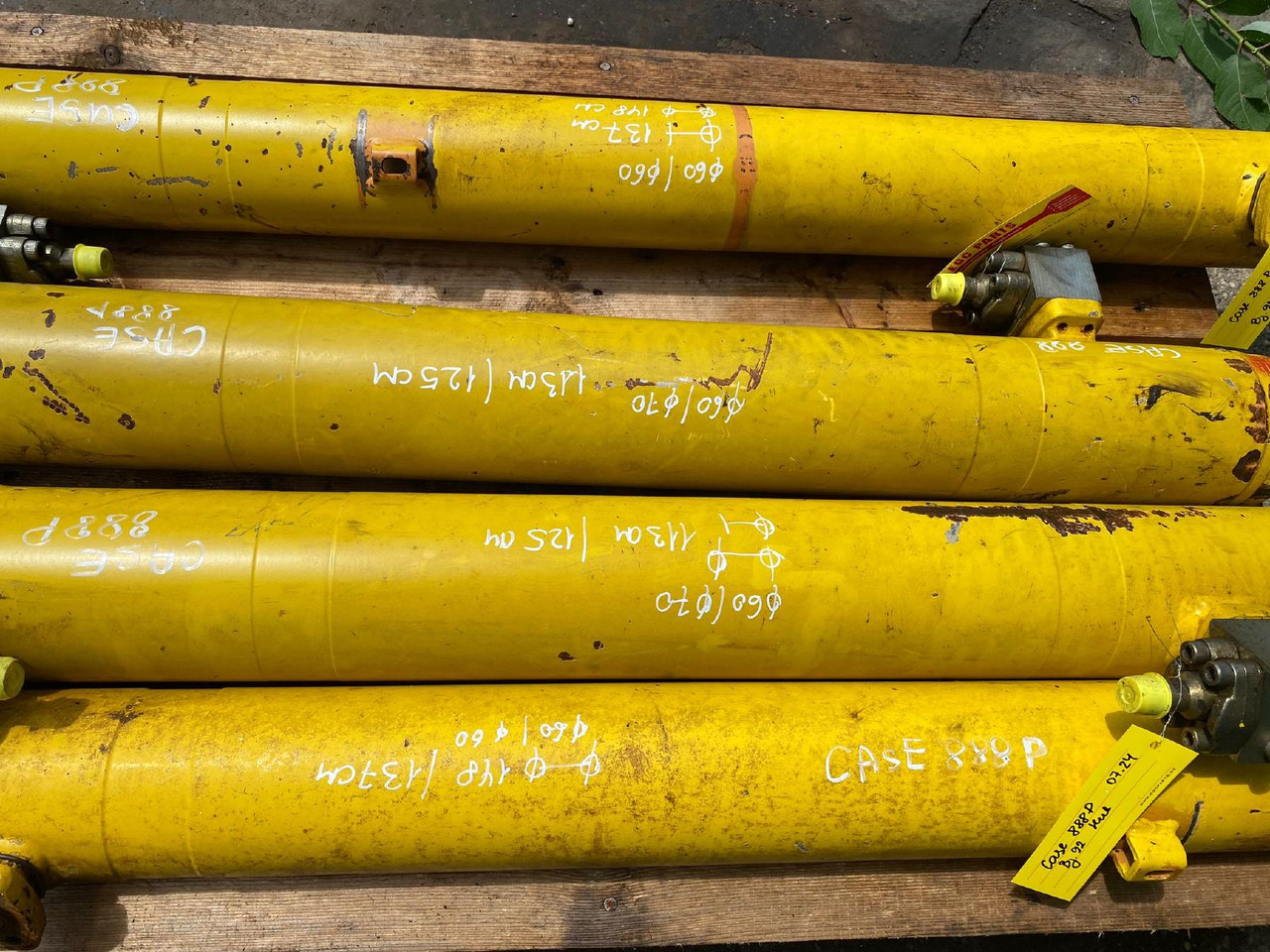Case 888 P - Hydraulic cylinder for Construction machinery: picture 3 Case 888 P - Hydraulic cylinder for Construction machinery: picture 3