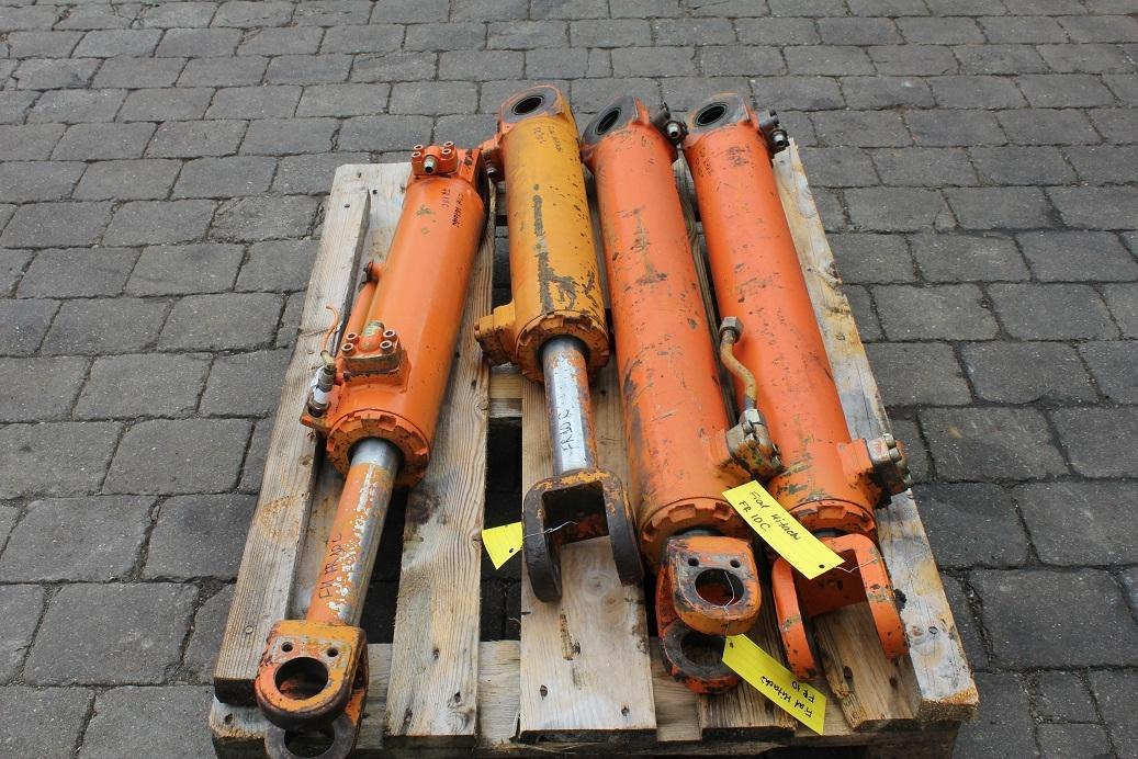 Fiat-Allis FR 10 - Hydraulic cylinder for Construction machinery: picture 2 Fiat-Allis FR 10 - Hydraulic cylinder for Construction machinery: picture 2