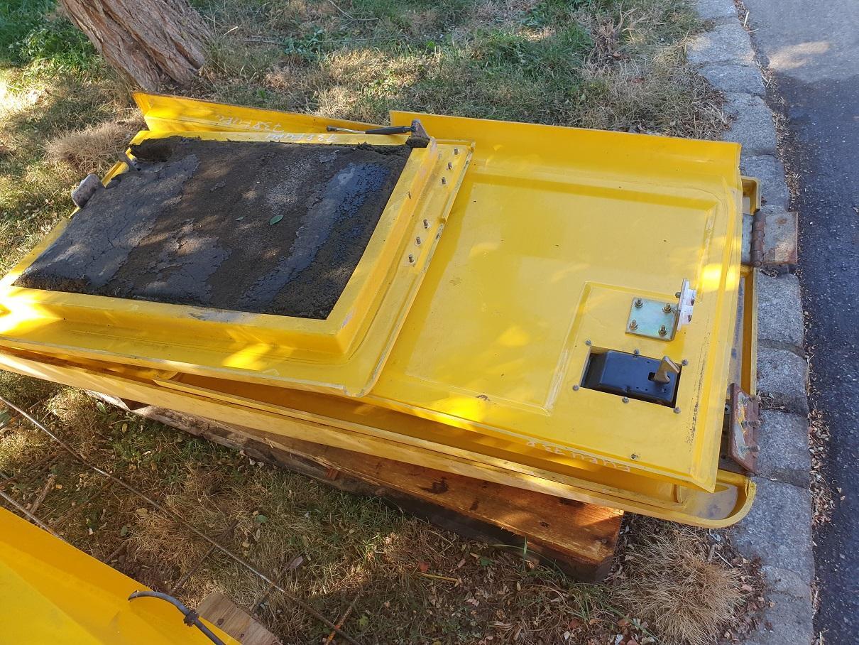 Furukawa 738 LS - Body and exterior for Crawler excavator: picture 3 Furukawa 738 LS - Body and exterior for Crawler excavator: picture 3