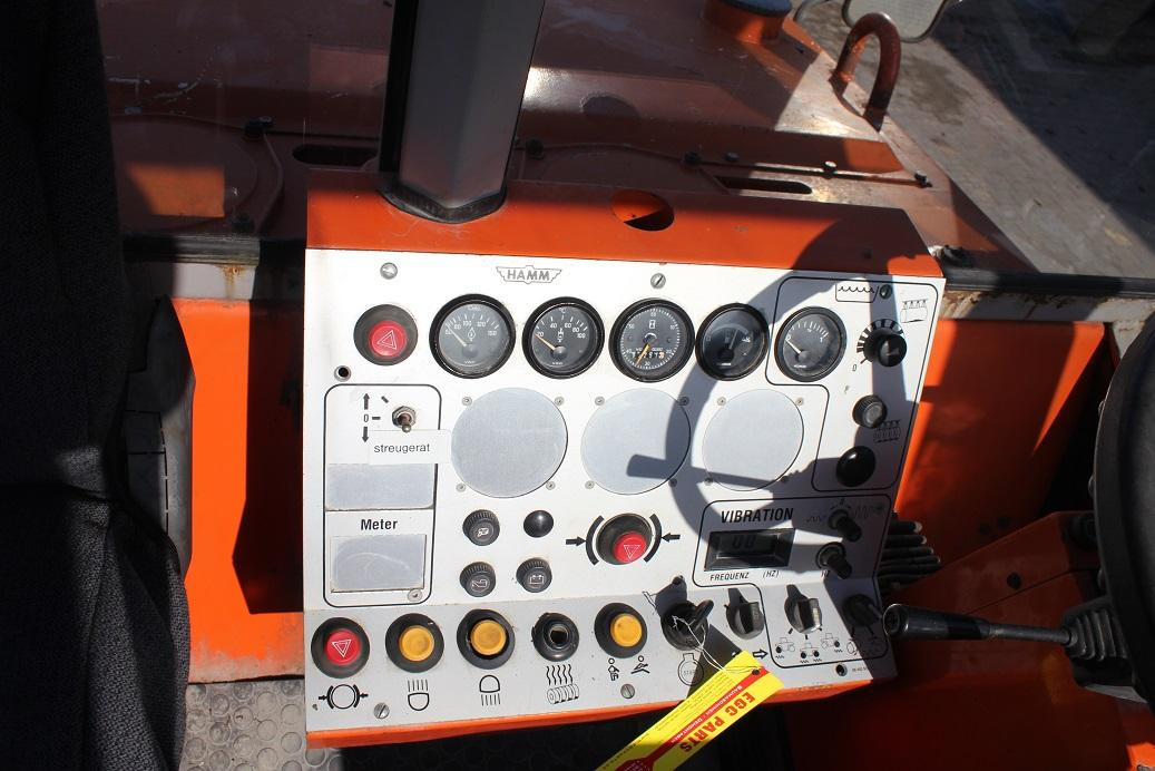 Road roller Hamm DV 8.42: picture 9