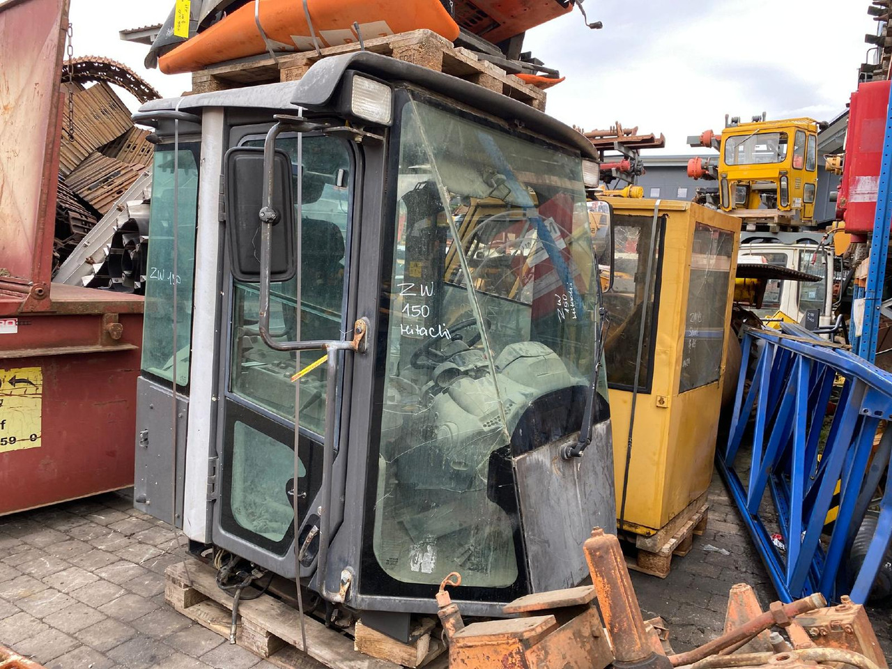 Hitachi ZW 150 - Cab for Excavator: picture 1 Hitachi ZW 150 - Cab for Excavator: picture 1