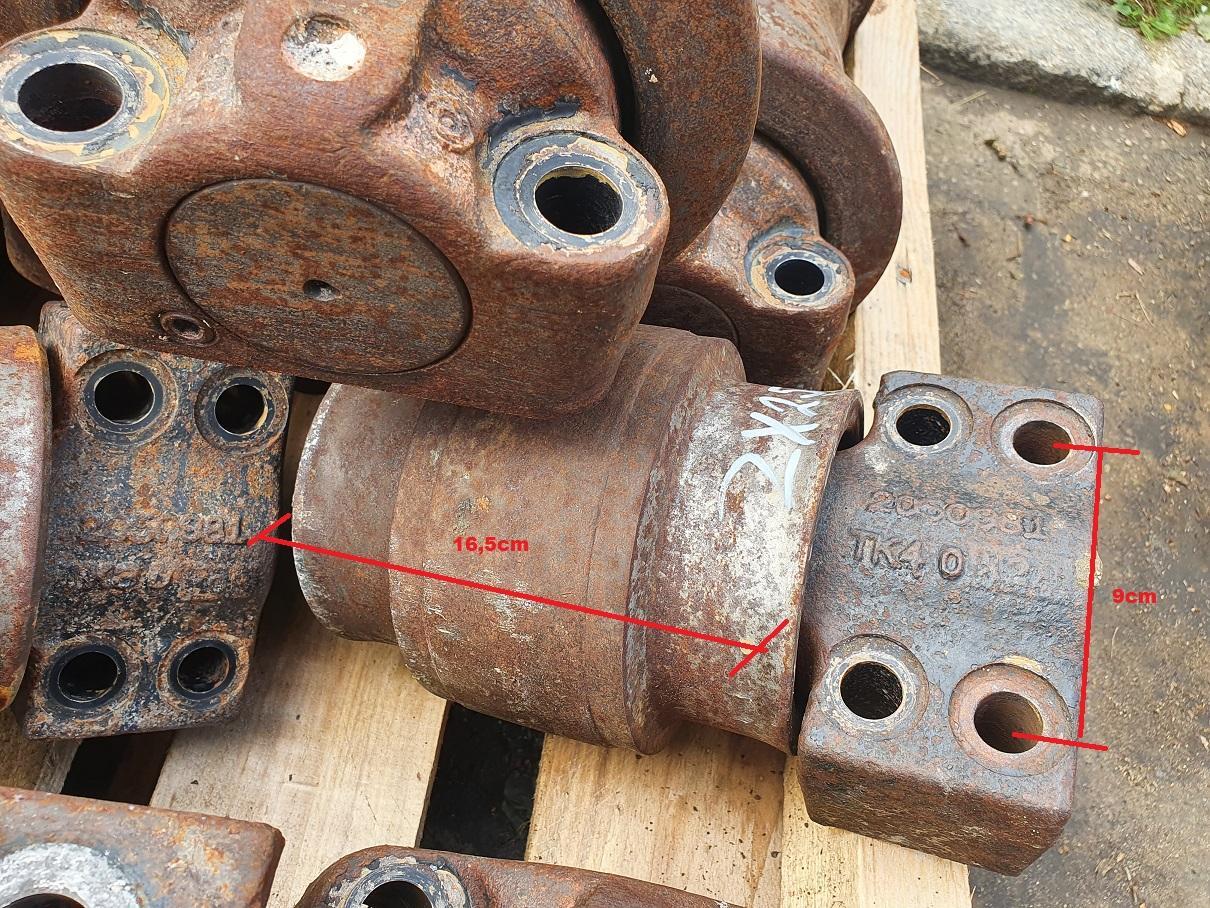 Hitachi ZX 250 LC N 3 - Track roller for Crawler excavator: picture 3 Hitachi ZX 250 LC N 3 - Track roller for Crawler excavator: picture 3