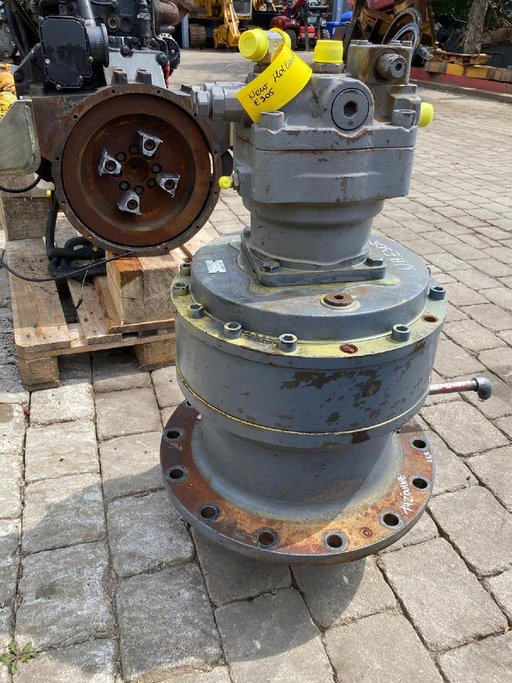 Holland E 305 - Swing motor for Construction machinery: picture 4 Holland E 305 - Swing motor for Construction machinery: picture 4