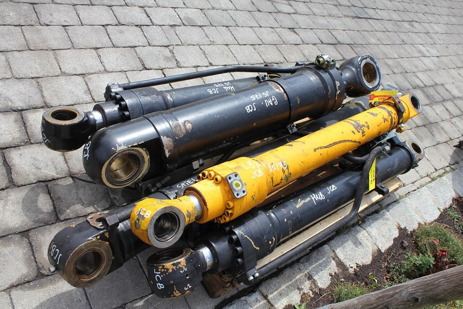 JCB JS 175 W - Hydraulic cylinder for Construction machinery: picture 5 JCB JS 175 W - Hydraulic cylinder for Construction machinery: picture 5