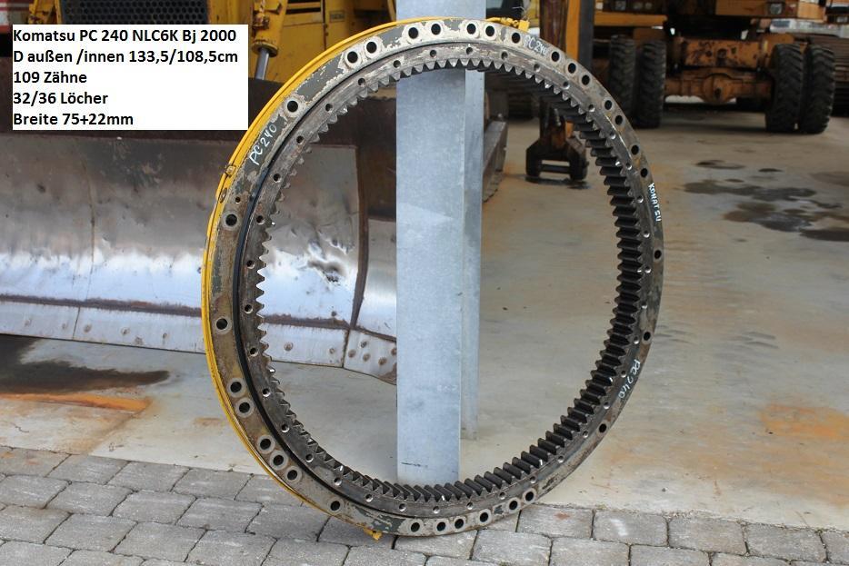 Komatsu PC 240 - Slewing ring for Construction machinery: picture 1 Komatsu PC 240 - Slewing ring for Construction machinery: picture 1