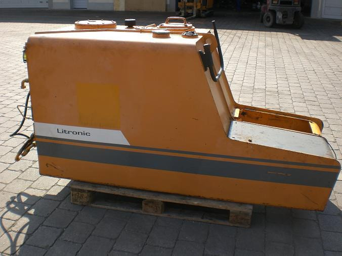 Liebherr 912 LC-Lit. - Hydraulic tank for Construction machinery: picture 3 Liebherr 912 LC-Lit. - Hydraulic tank for Construction machinery: picture 3