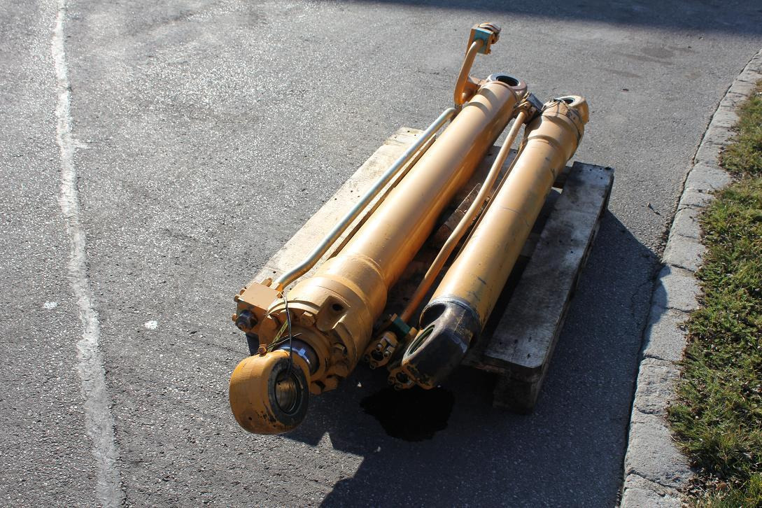 Liebherr 912 Lit. - Hydraulic cylinder for Construction machinery: picture 4 Liebherr 912 Lit. - Hydraulic cylinder for Construction machinery: picture 4