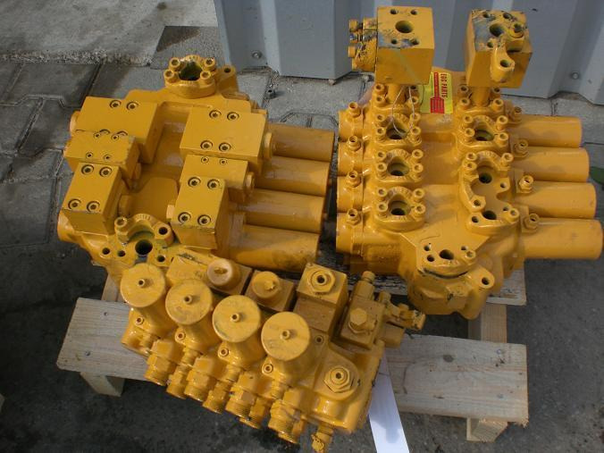 Liebherr A 922 / R 912 - Hydraulic valve for Construction machinery: picture 1 Liebherr A 922 / R 912 - Hydraulic valve for Construction machinery: picture 1