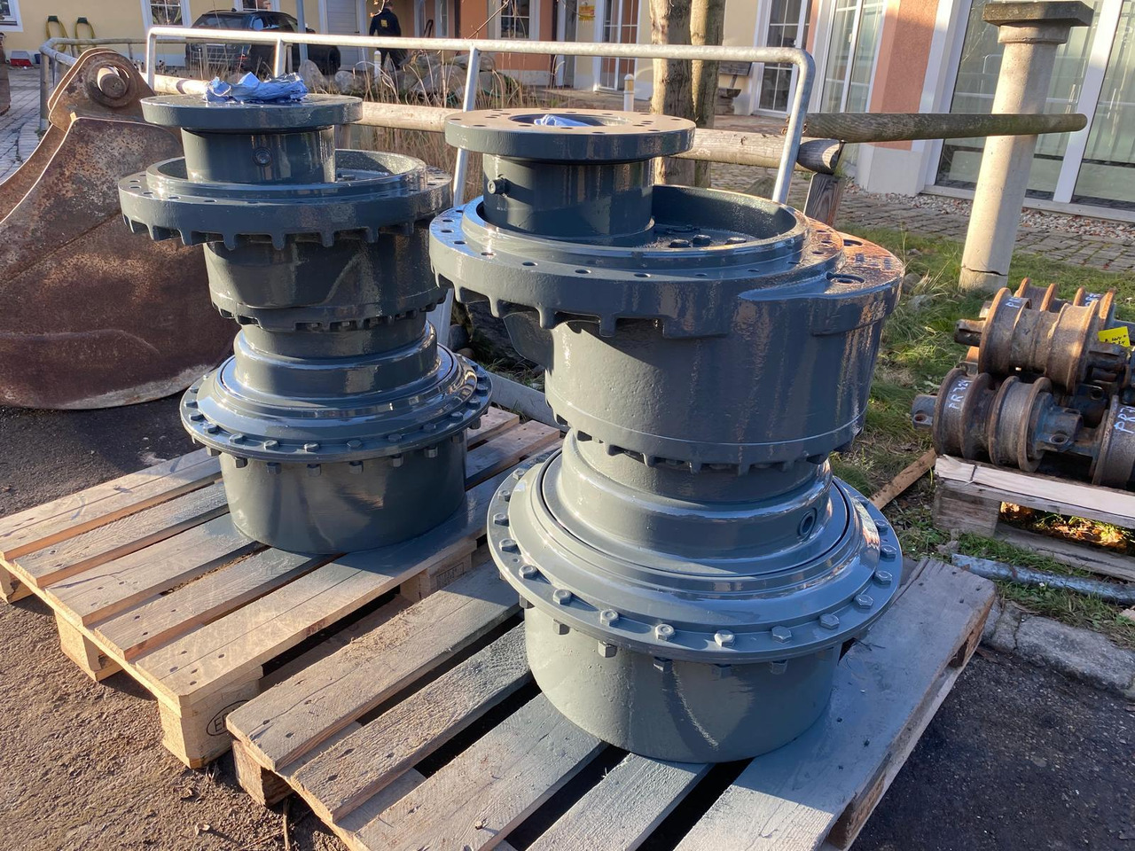 Liebherr FAT 450E505 aus PR 724 - Final drive for Construction machinery: picture 5 Liebherr FAT 450E505 aus PR 724 - Final drive for Construction machinery: picture 5
