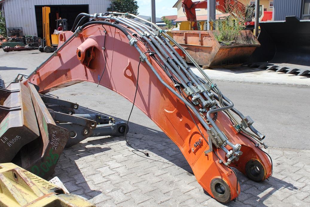 Liebherr R 924 compact - Boom for Excavator: picture 2 Liebherr R 924 compact - Boom for Excavator: picture 2