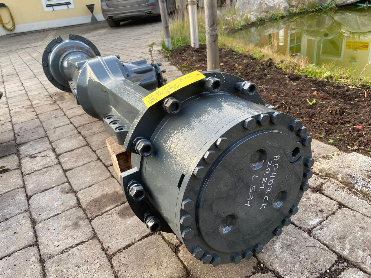 Liebherr ZF AP 409 aus LH L 531 - Axle and parts for Construction machinery: picture 1 Liebherr ZF AP 409 aus LH L 531 - Axle and parts for Construction machinery: picture 1