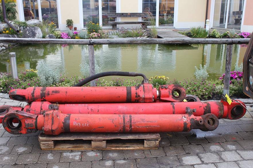 O&K RH 9 - Hydraulic cylinder for Construction machinery: picture 2 O&K RH 9 - Hydraulic cylinder for Construction machinery: picture 2