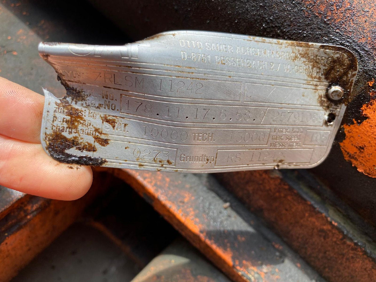 SAT SAF RS 11242 - Axle and parts for Construction machinery: picture 4 SAT SAF RS 11242 - Axle and parts for Construction machinery: picture 4