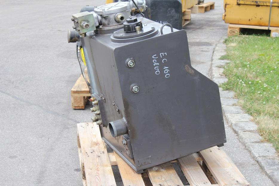 Volvo EC 160 - Hydraulic cylinder for Construction machinery: picture 4 Volvo EC 160 - Hydraulic cylinder for Construction machinery: picture 4