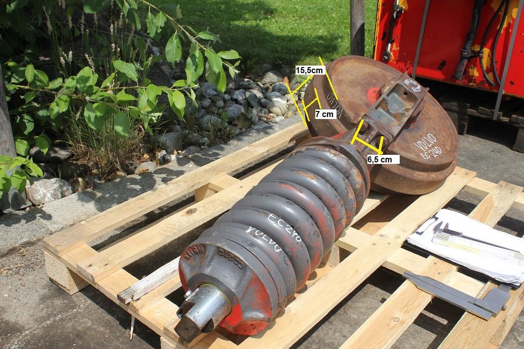 Undercarriage parts for Construction machinery Volvo EC 240 B NLC: picture 8