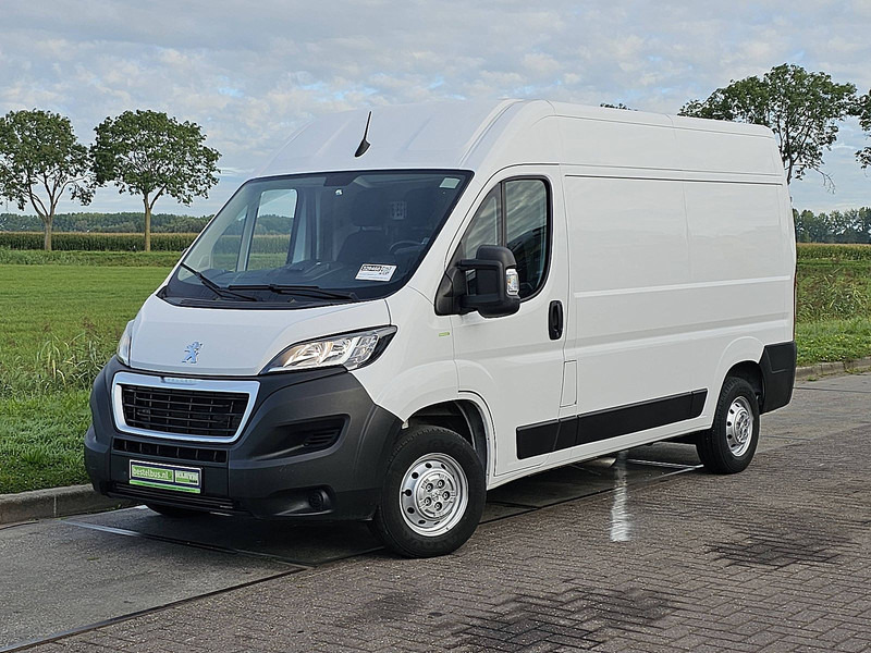 Peugeot Boxer 2.2 L2H2 Airco Euro6! - Small van: picture 2 Peugeot Boxer 2.2 L2H2 Airco Euro6! - Small van: picture 2