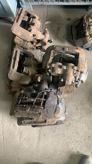 IVECO oryginał IVECO Eurocargo - Brake caliper for Truck: picture 4 IVECO oryginał IVECO Eurocargo - Brake caliper for Truck: picture 4