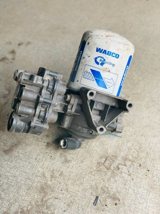 Knorr-Bremse EL9002 IVECO - Air intake system for Truck: picture 2 Knorr-Bremse EL9002 IVECO - Air intake system for Truck: picture 2