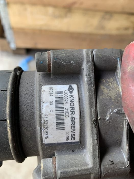 MAN zawór główny hamulcowy oryginał hurt K000926 MAN TGA K000926 - Brake cylinder for Truck: picture 4 MAN zawór główny hamulcowy oryginał hurt K000926 MAN TGA K000926 - Brake cylinder for Truck: picture 4