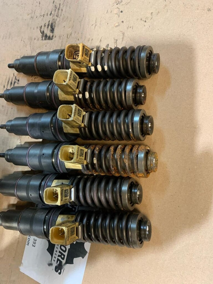 VOLVO Euro 5 22222025 4 piny do regeneracji 22222025 - Injector for Truck: picture 3 VOLVO Euro 5 22222025 4 piny do regeneracji 22222025 - Injector for Truck: picture 3