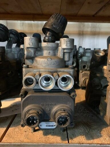 WABCO Zawór główny hamulca 4800015000 DAF 95xf/cf - Brake cylinder for Truck: picture 1 WABCO Zawór główny hamulca 4800015000 DAF 95xf/cf - Brake cylinder for Truck: picture 1