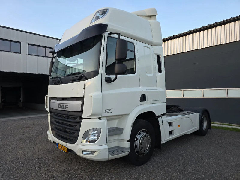 DAF CF Super Space Cabin - Tractor unit: picture 3 DAF CF Super Space Cabin - Tractor unit: picture 3