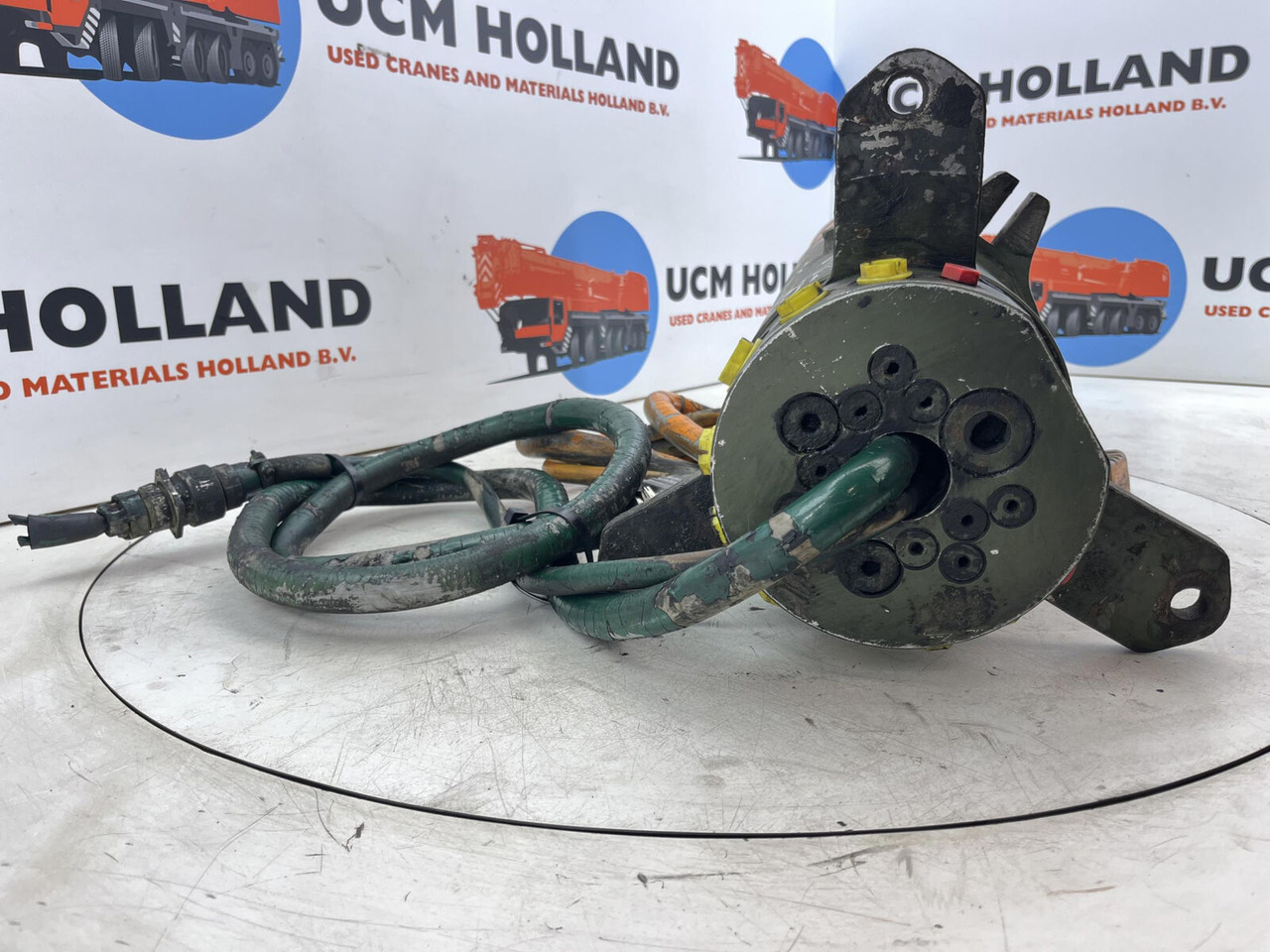 FAUN ATF 30-2 hydraulic and electric swivel - Hydraulic motor for Mobile crane: picture 5 FAUN ATF 30-2 hydraulic and electric swivel - Hydraulic motor for Mobile crane: picture 5