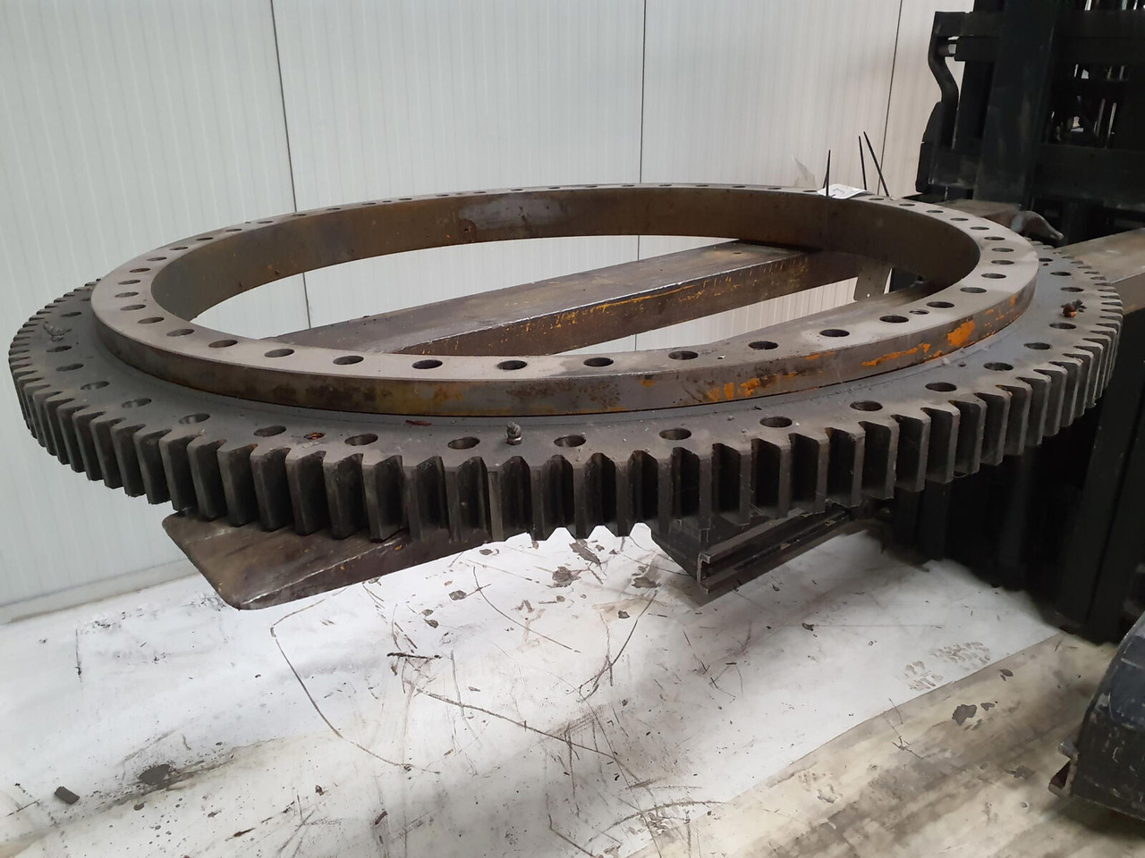 FAUN ATF 30-2 slew ring - Slewing ring for Mobile crane: picture 4 FAUN ATF 30-2 slew ring - Slewing ring for Mobile crane: picture 4