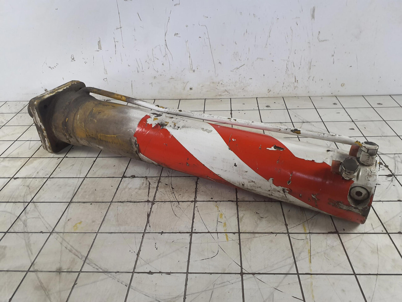 FAUN AUN RTF 30 outrigger cylinder - Hydraulic cylinder for Mobile crane: picture 4 FAUN AUN RTF 30 outrigger cylinder - Hydraulic cylinder for Mobile crane: picture 4