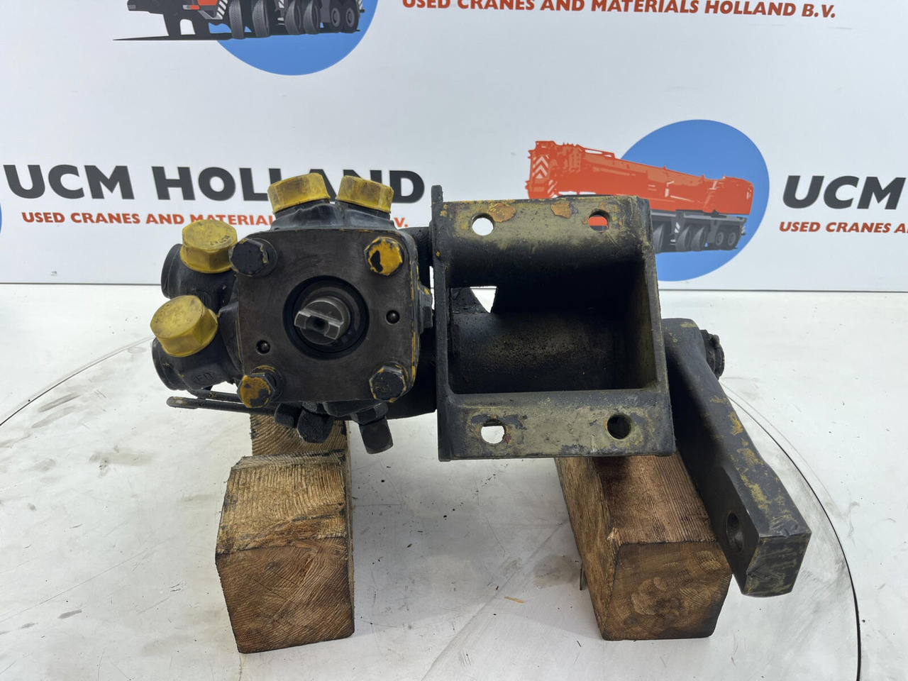 FAUN HK 40 steering box - Steering gear for Mobile crane: picture 3 FAUN HK 40 steering box - Steering gear for Mobile crane: picture 3