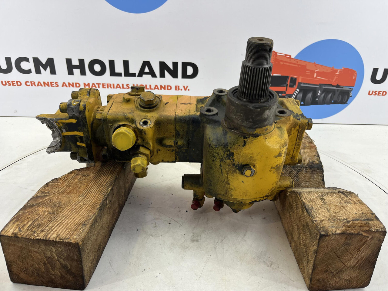 FAUN RTF 30 hydro steering box - Steering gear for Crane: picture 3 FAUN RTF 30 hydro steering box - Steering gear for Crane: picture 3