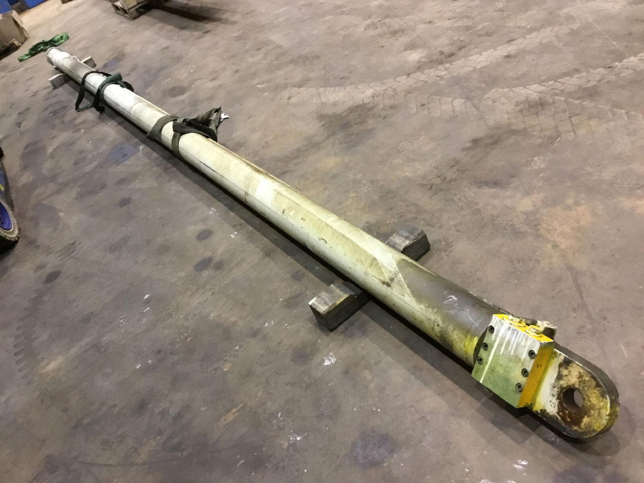 FAUN RTF 30 telescopic cylinder double - Hydraulic cylinder for Mobile crane: picture 3 FAUN RTF 30 telescopic cylinder double - Hydraulic cylinder for Mobile crane: picture 3