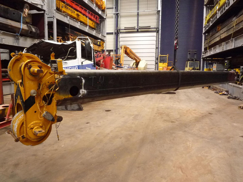 Grove GMK 3050 telescopic head section 4 - Body and exterior for Crane: picture 1 Grove GMK 3050 telescopic head section 4 - Body and exterior for Crane: picture 1