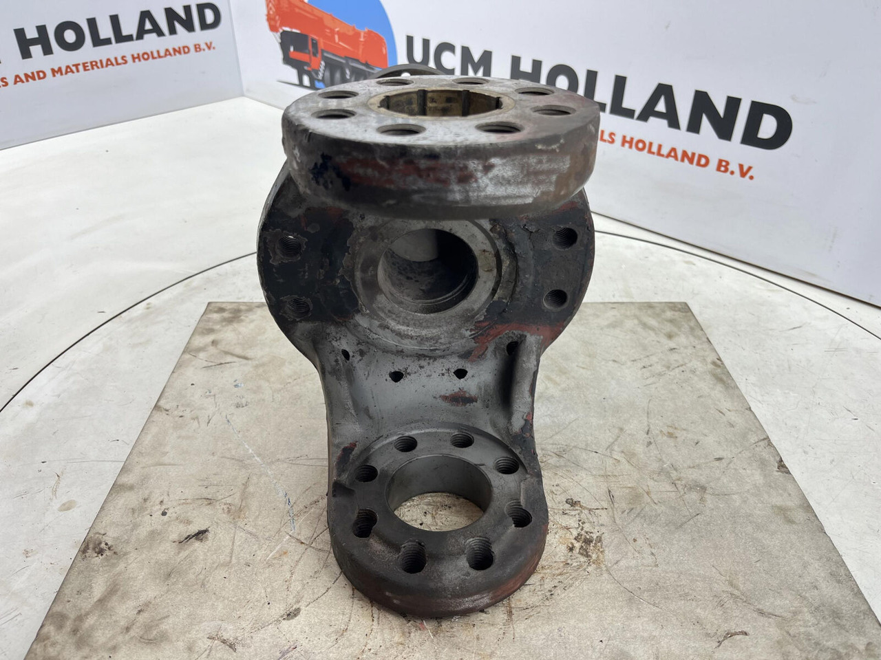 Kessler steering knuckle 12 holes - Steering knuckle for Crane: picture 5 Kessler steering knuckle 12 holes - Steering knuckle for Crane: picture 5