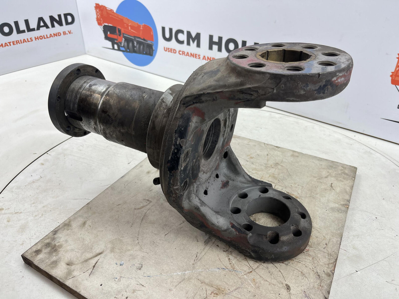 Kessler steering knuckle 12 holes - Steering knuckle for Crane: picture 4 Kessler steering knuckle 12 holes - Steering knuckle for Crane: picture 4