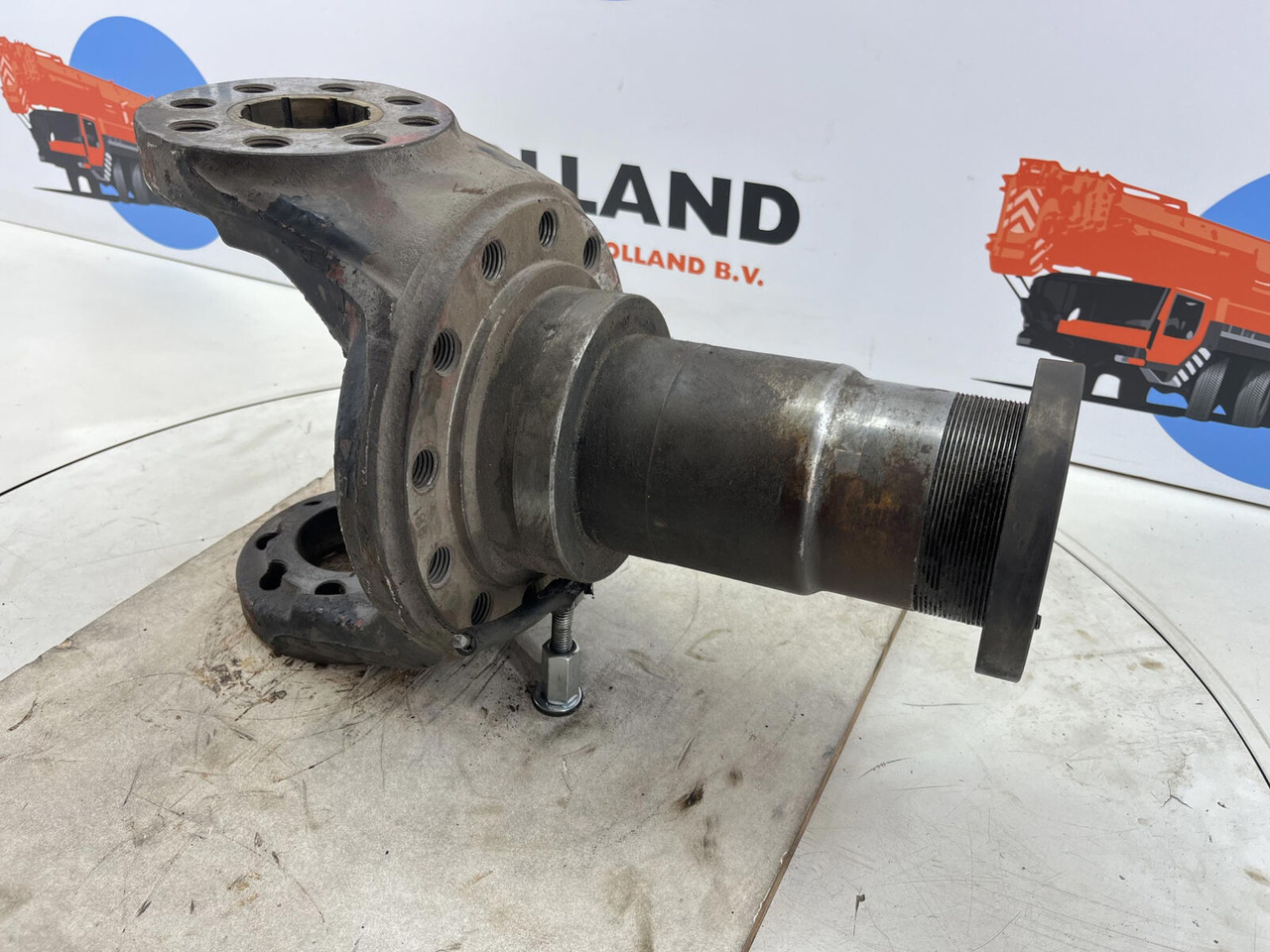 Kessler steering knuckle 12 holes - Steering knuckle for Crane: picture 3 Kessler steering knuckle 12 holes - Steering knuckle for Crane: picture 3