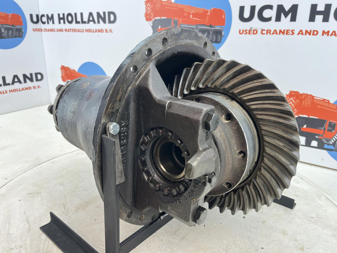 Krupp 70 GMT End differential 17x36 axle 1 - Differential gear for Mobile crane: picture 1 Krupp 70 GMT End differential 17x36 axle 1 - Differential gear for Mobile crane: picture 1