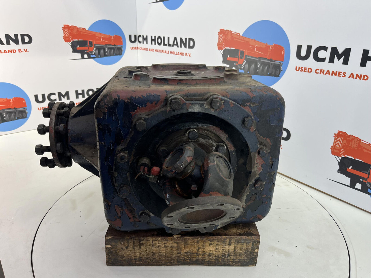 Krupp KMK 4070 diff box - Differential gear for Mobile crane: picture 1 Krupp KMK 4070 diff box - Differential gear for Mobile crane: picture 1