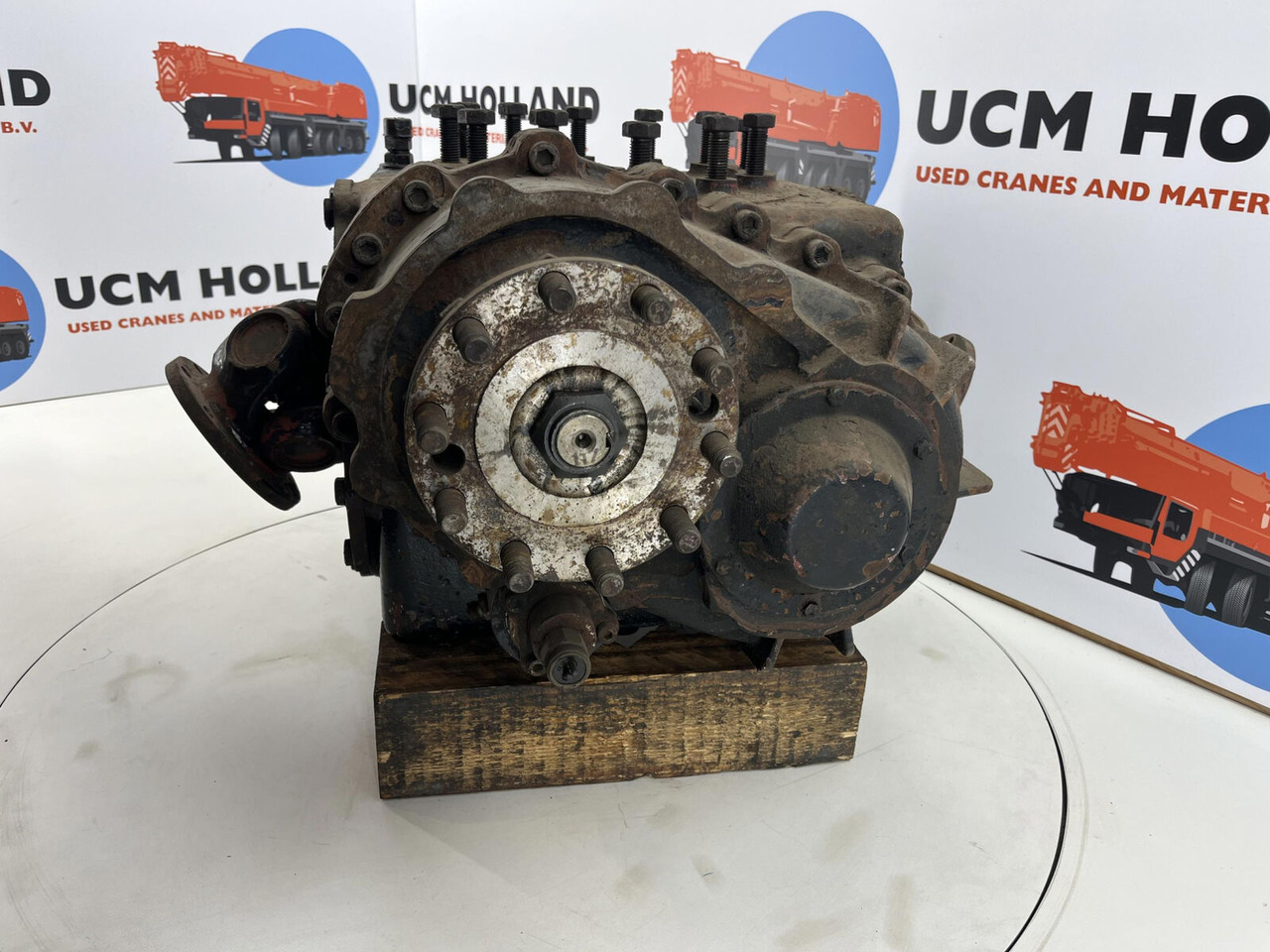 Krupp KMK 4070 diff box - Differential gear for Mobile crane: picture 2 Krupp KMK 4070 diff box - Differential gear for Mobile crane: picture 2