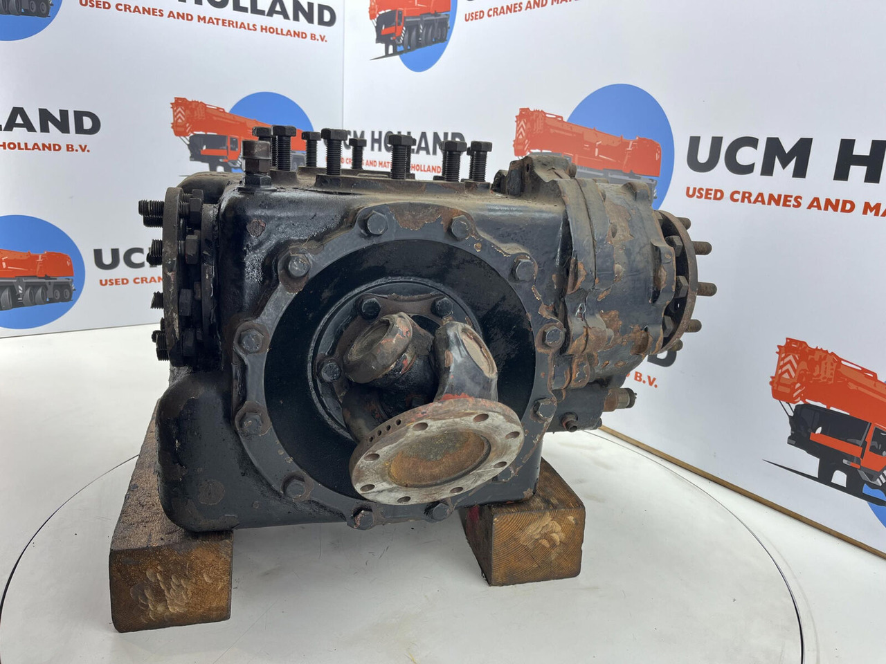 Krupp KMK 4070 diff box - Differential gear for Mobile crane: picture 3 Krupp KMK 4070 diff box - Differential gear for Mobile crane: picture 3