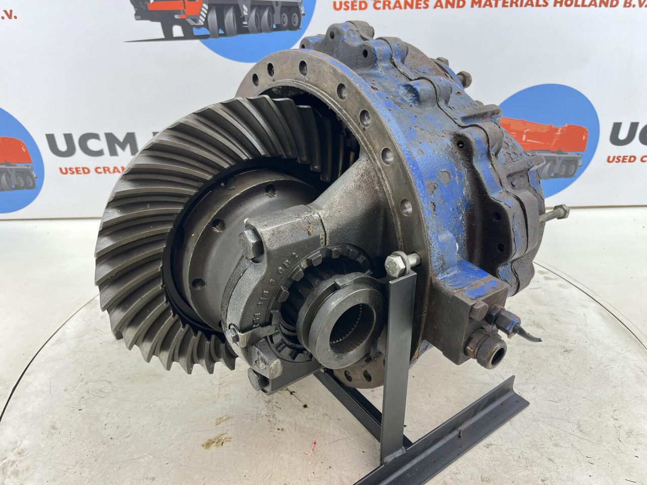 Krupp KMK 5100 Mid differential 13x35 axle 2 - Differential gear for Mobile crane: picture 2 Krupp KMK 5100 Mid differential 13x35 axle 2 - Differential gear for Mobile crane: picture 2