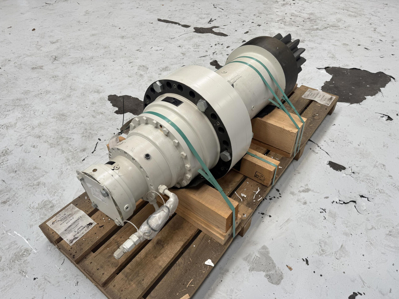 Liebherr LHM slew gear - Swing motor for Mobile crane: picture 4 Liebherr LHM slew gear - Swing motor for Mobile crane: picture 4