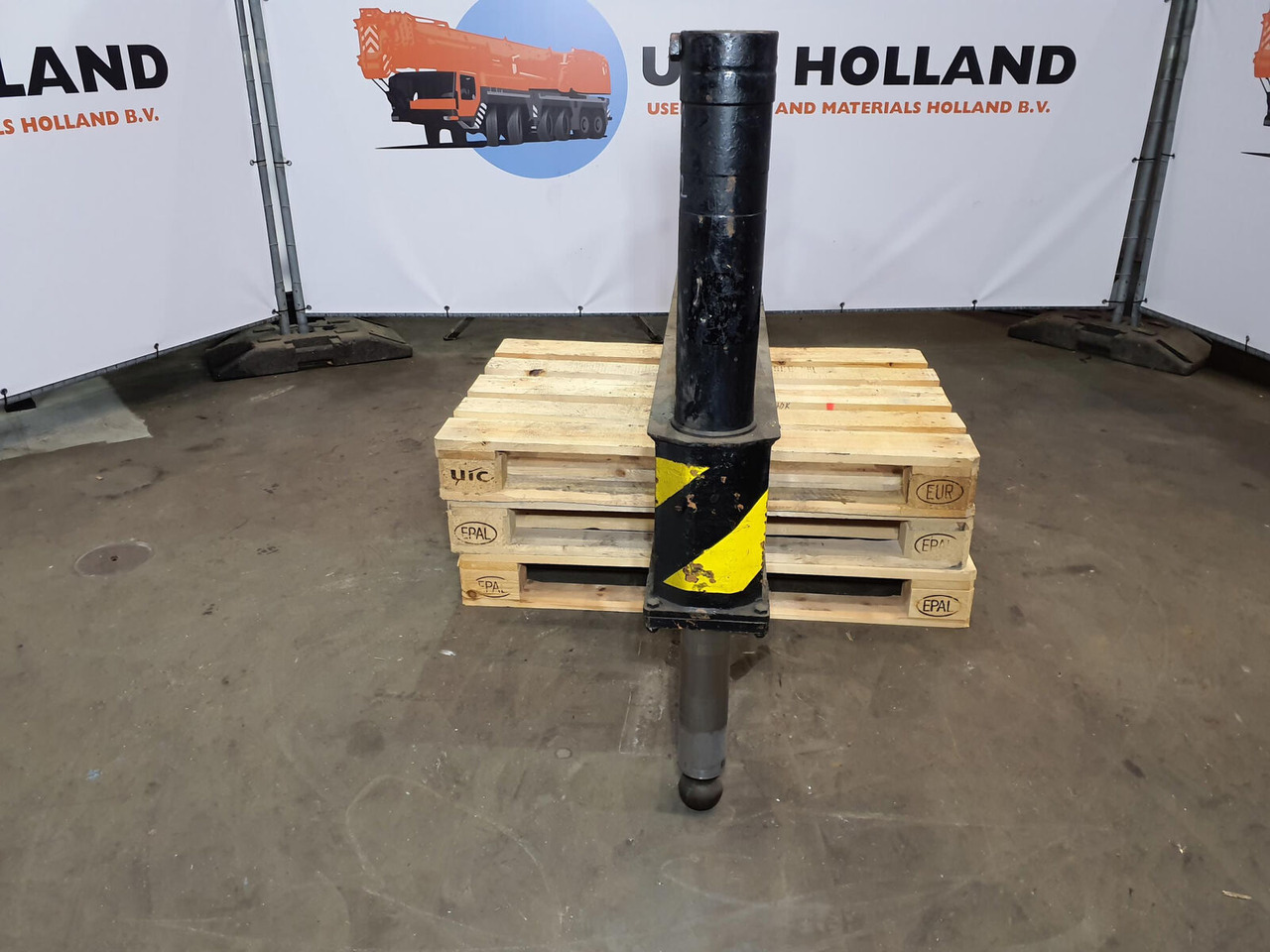 Liebherr LTM 1035/2 sliding beam complete - Suspension for Crane: picture 5 Liebherr LTM 1035/2 sliding beam complete - Suspension for Crane: picture 5