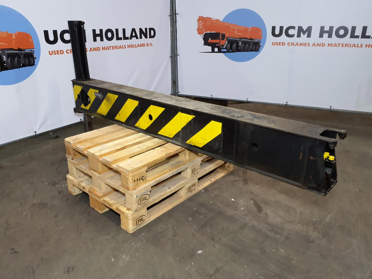 Liebherr LTM 1035/2 sliding beam complete - Suspension for Crane: picture 3 Liebherr LTM 1035/2 sliding beam complete - Suspension for Crane: picture 3