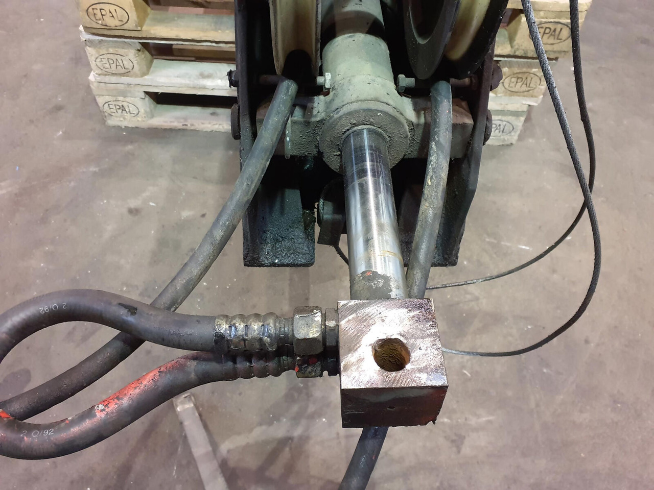 Suspension for Mobile crane Liebherr LTM 1050 sliding beam complete front: picture 8