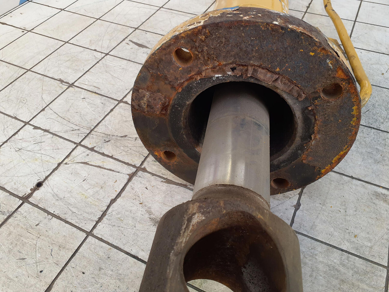 Liebherr LTM 1060/1070 counterweight cylinder - Hydraulic cylinder for Mobile crane: picture 5 Liebherr LTM 1060/1070 counterweight cylinder - Hydraulic cylinder for Mobile crane: picture 5