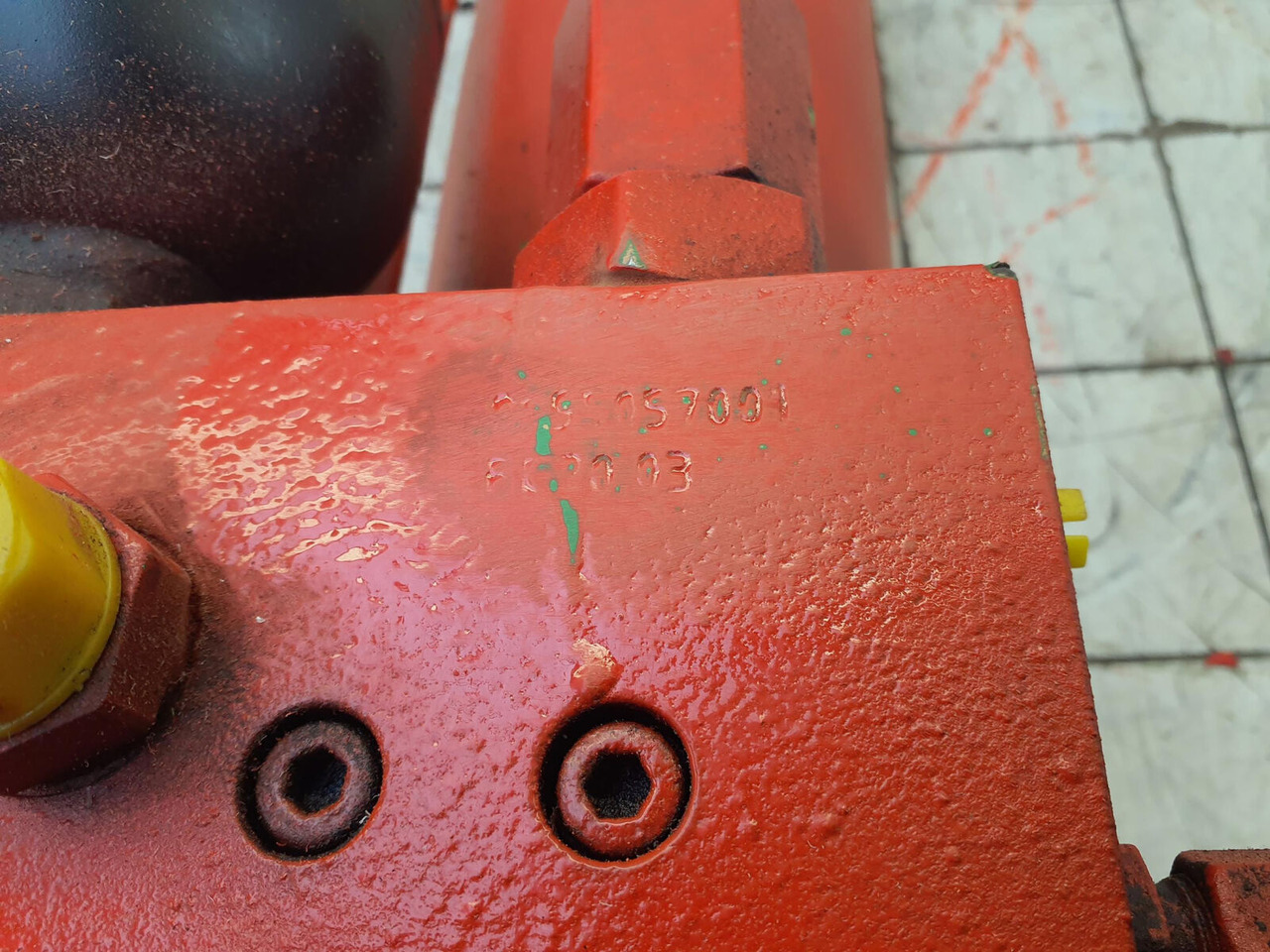 Liebherr LTM 1060-2 counterweight cylinder - Hydraulic cylinder for Mobile crane: picture 5 Liebherr LTM 1060-2 counterweight cylinder - Hydraulic cylinder for Mobile crane: picture 5